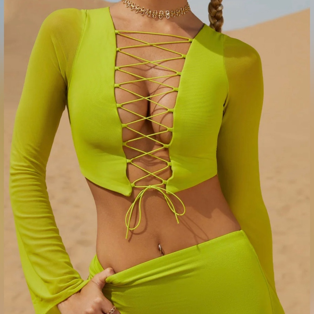 Lace up long sleeve in Lime